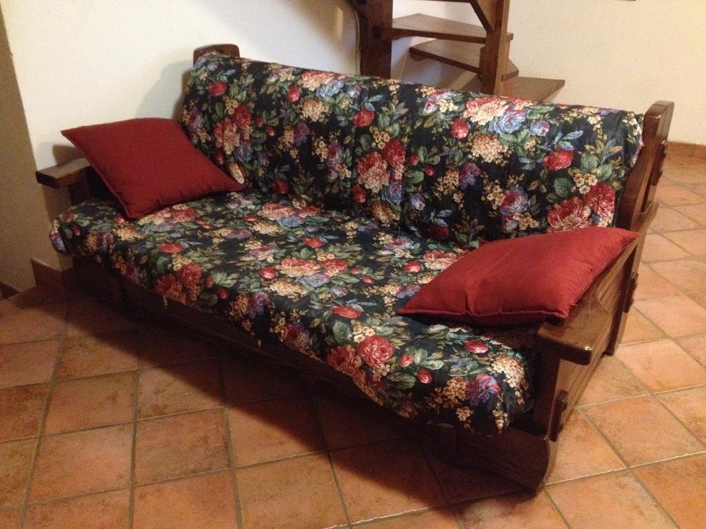 Il Fienile Villa Barete Екстериор снимка